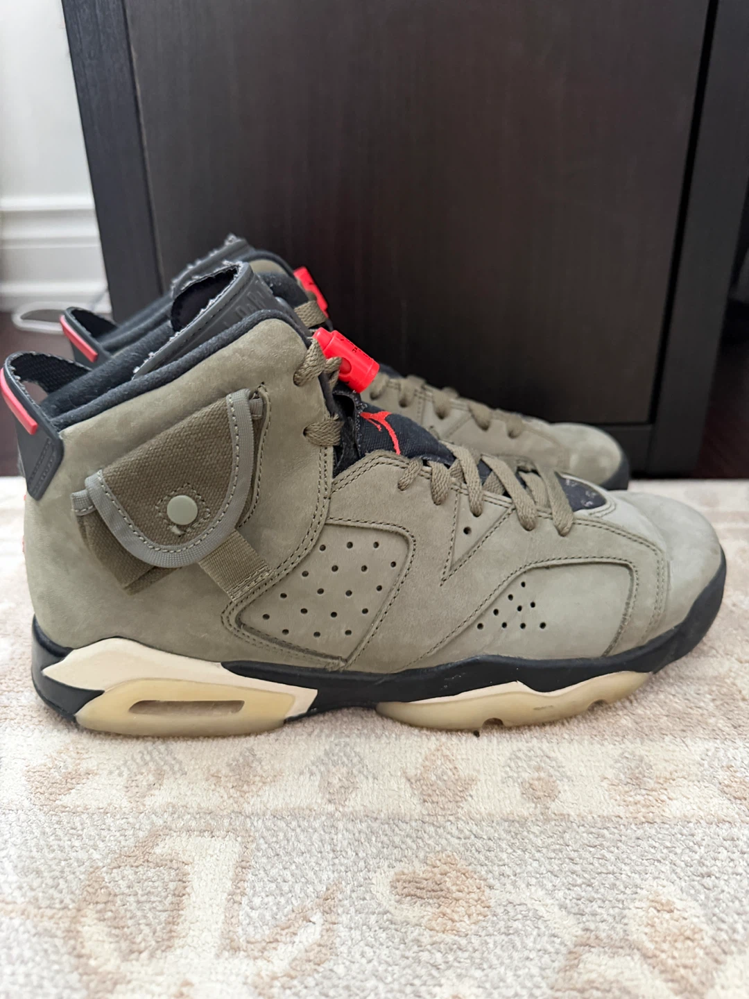 Authentic Travis Scott x Jordan 6 Retro Olive - photo 2