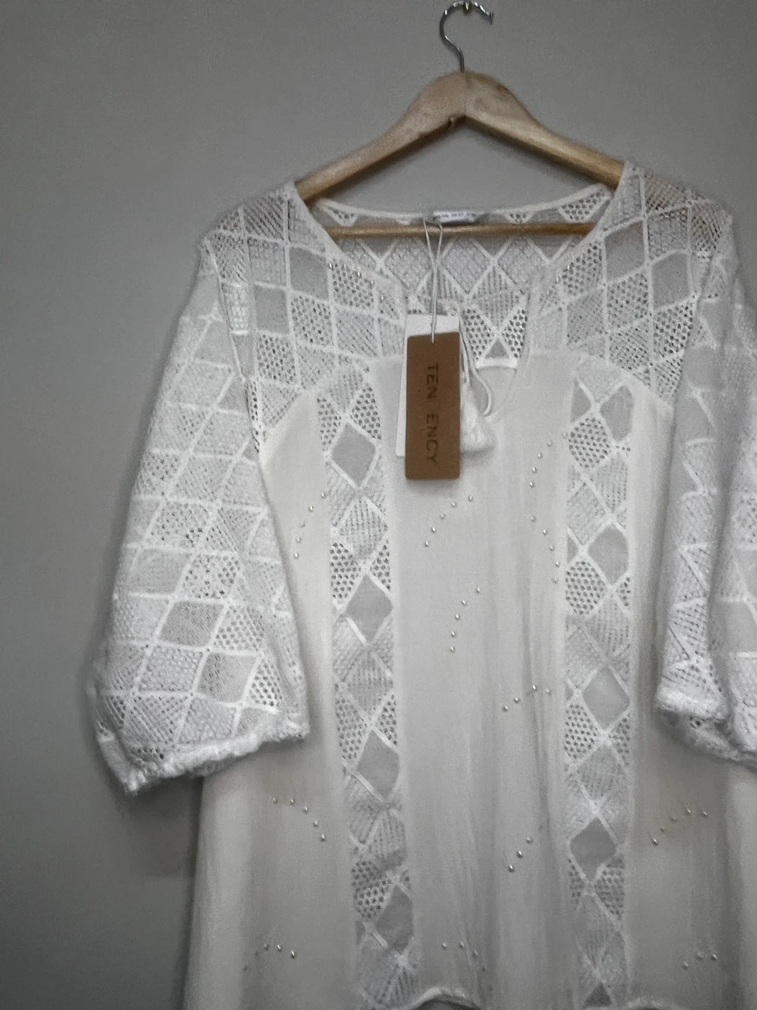 New w TAG ✨White Tendency Lace & Pearl Tunic Top - Size XXL