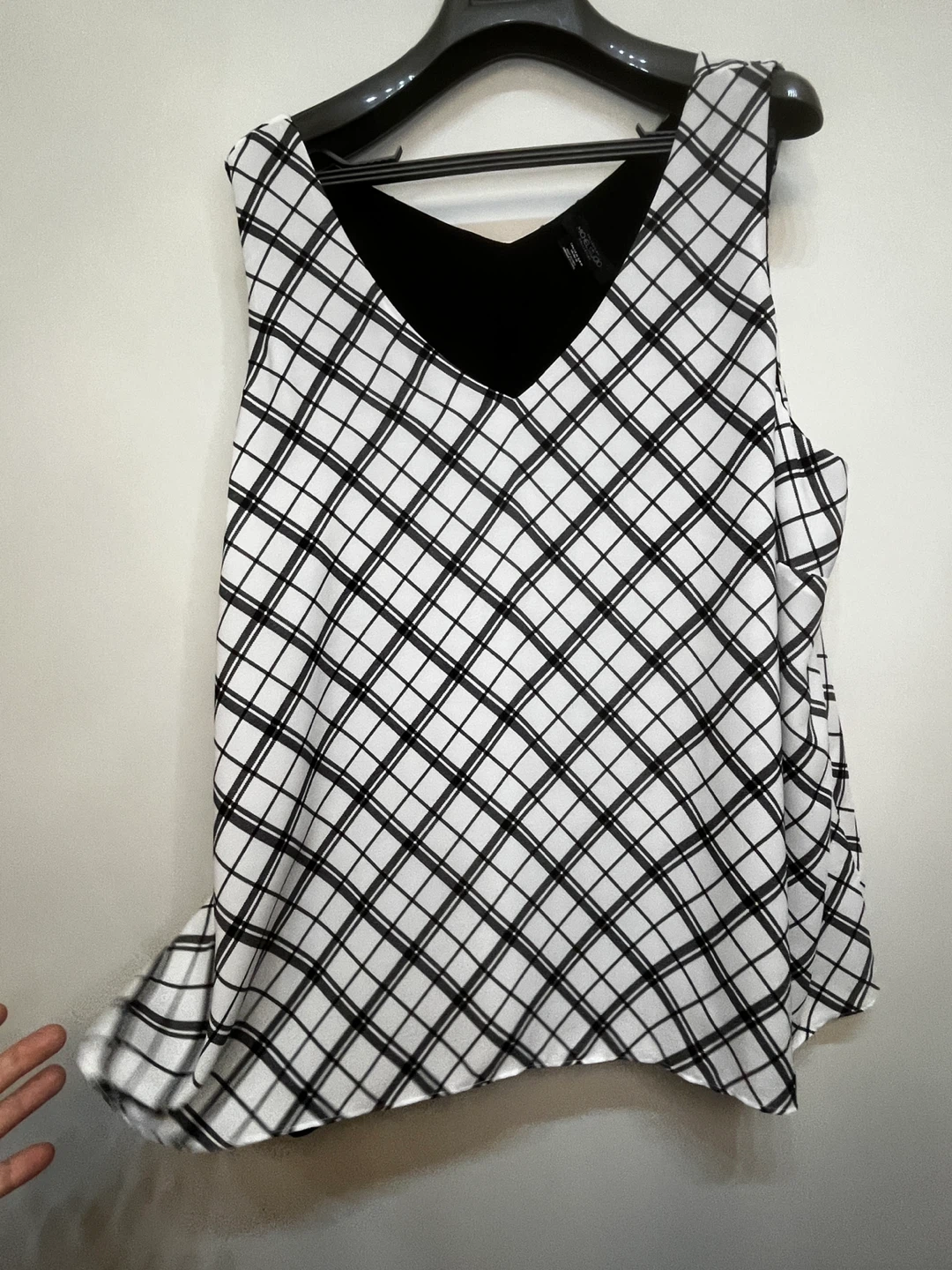 MICHEL STUDIO sleeveless plaid top