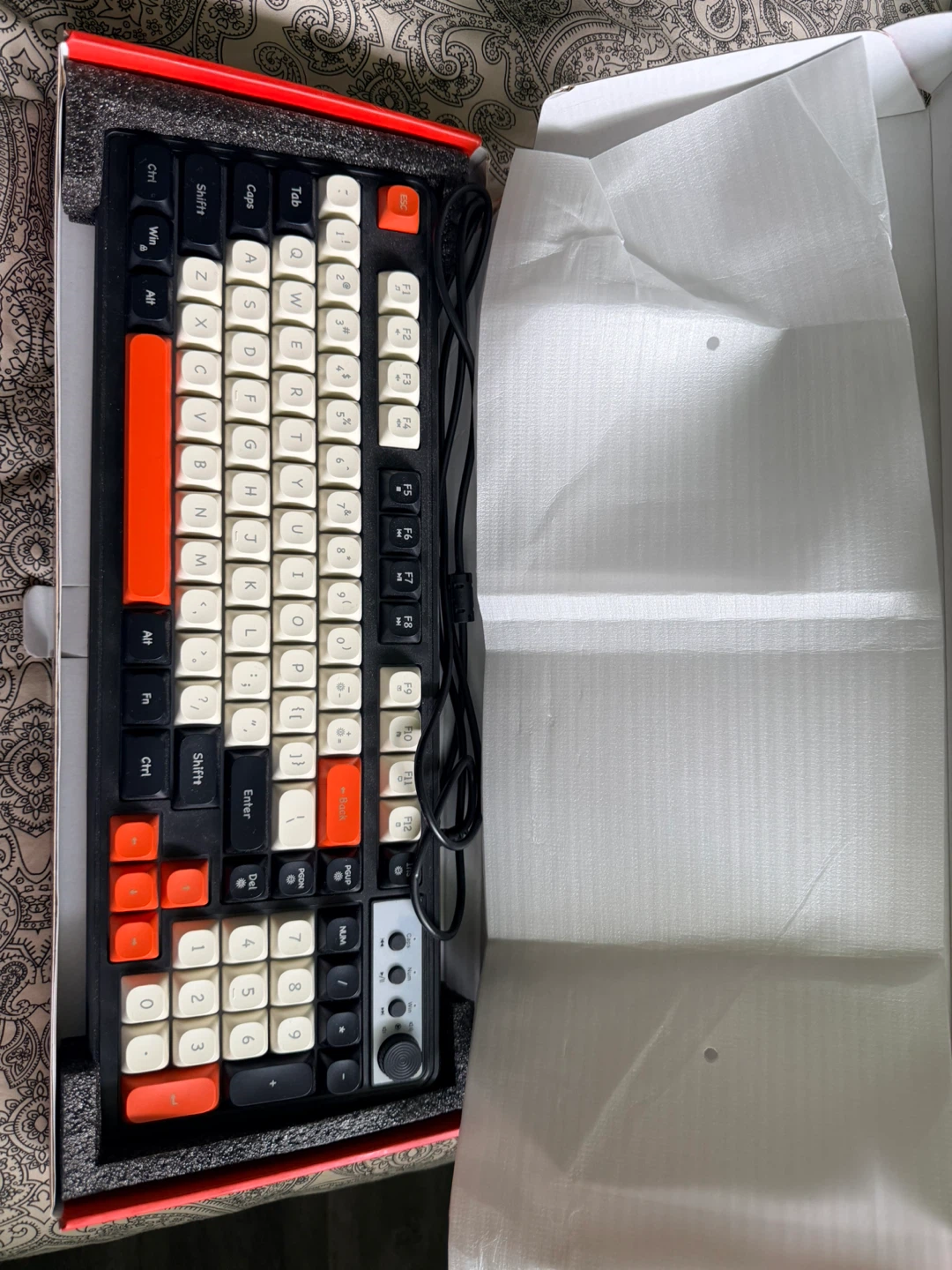 WEADN G98 Multi-functional Wired Keyboard - photo 2