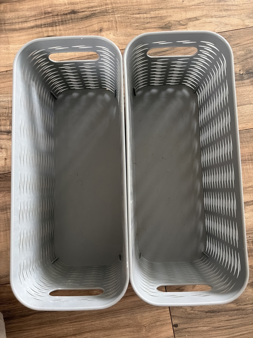 2 Grey Plastic Storage Baskets - photo 2