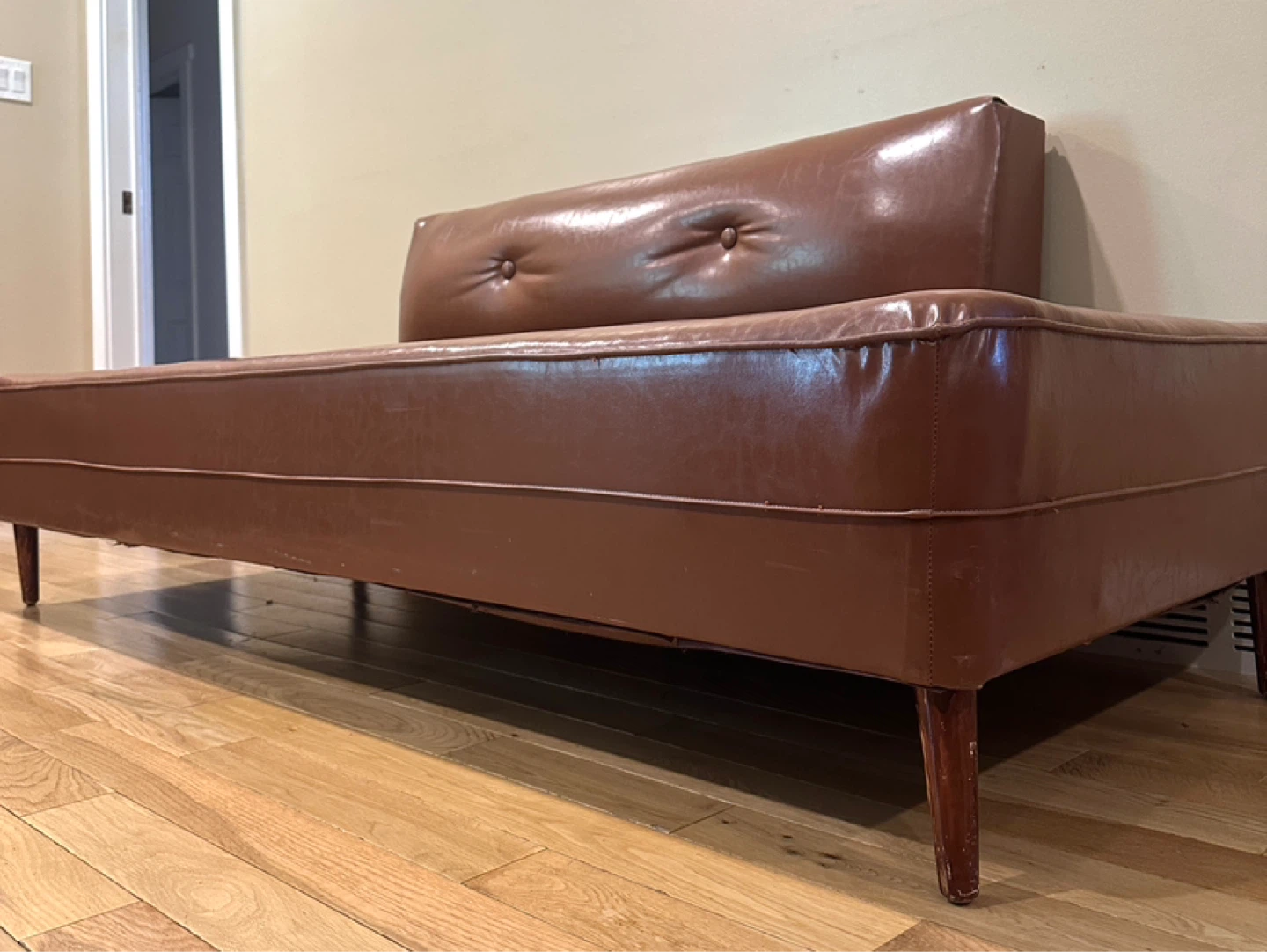 Vintage MCM Tan Leather Sofa Bed / Daybed (CAN DELIVER) - photo 4