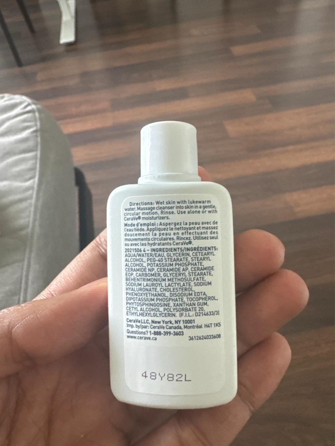 CeraVe Hydrating Cleanser 29 mL - photo 2