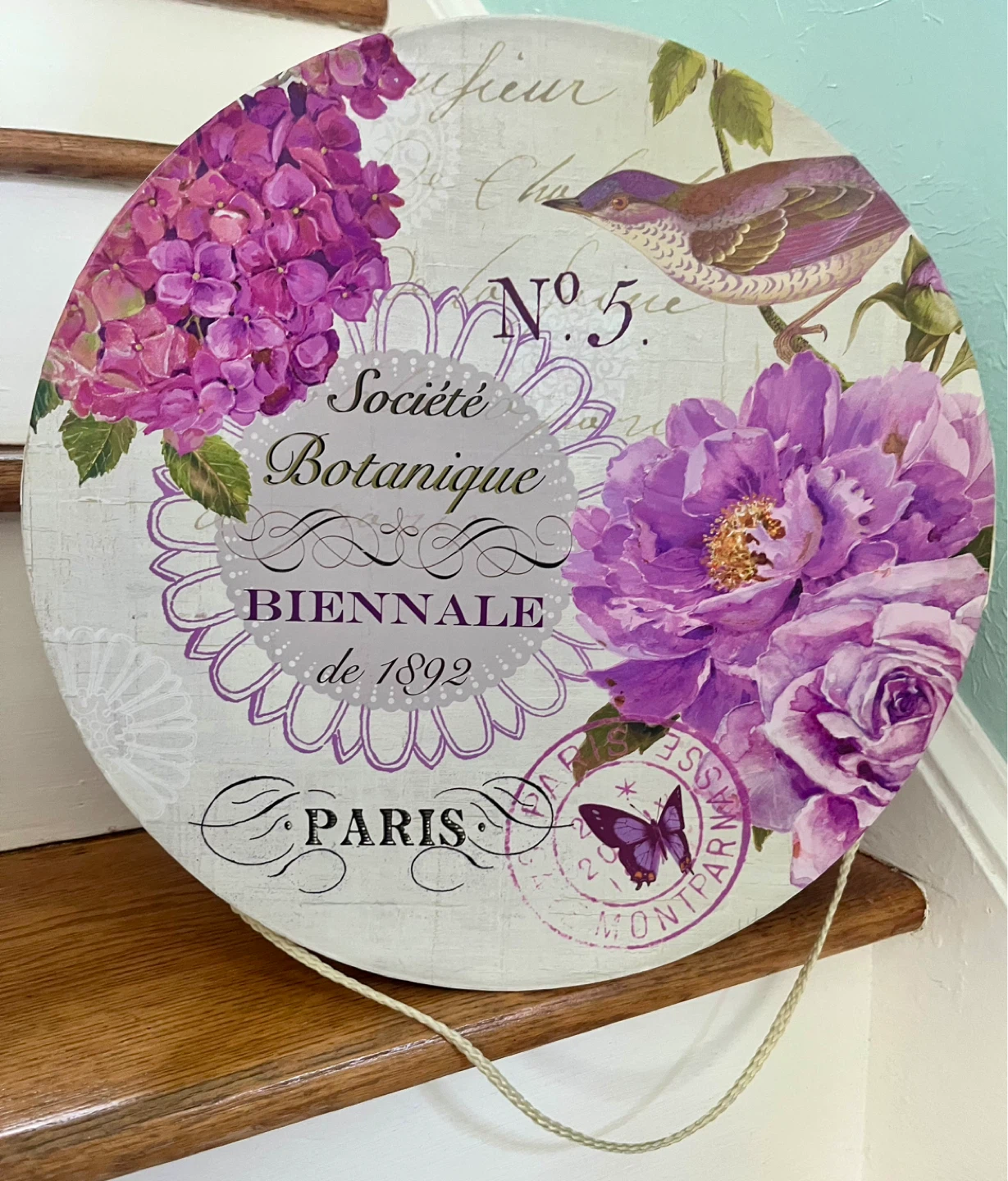 PRETTY PARIS DECORATIVE BOX