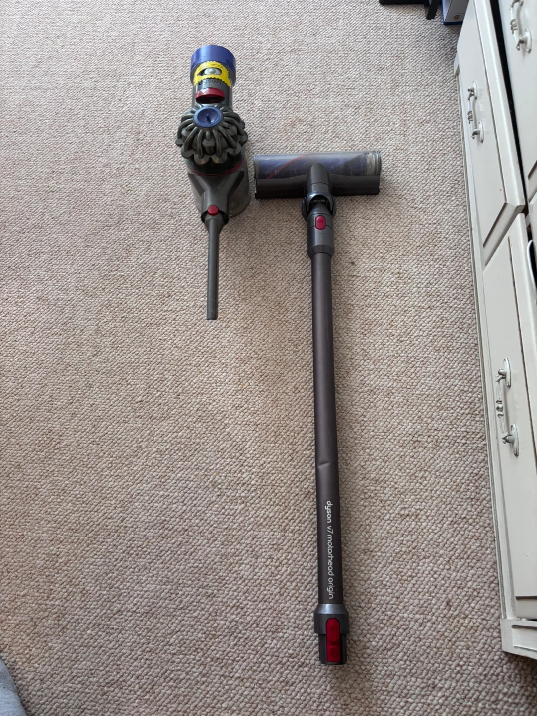 Dyson V7 Animal Cordless Vacuum - photo 2