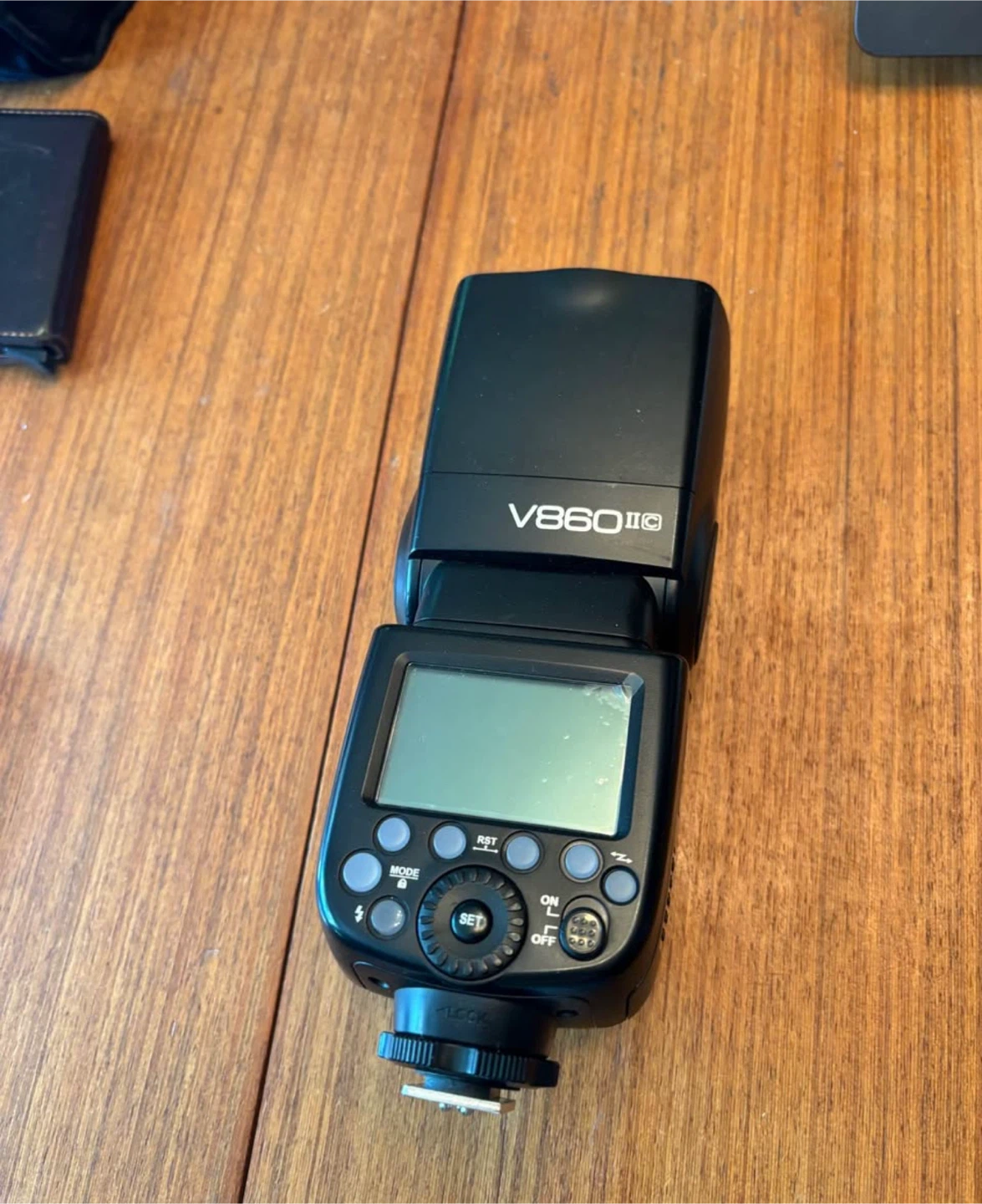 Godox V860II-C Flash for Canon - 3 Batteries + Charger