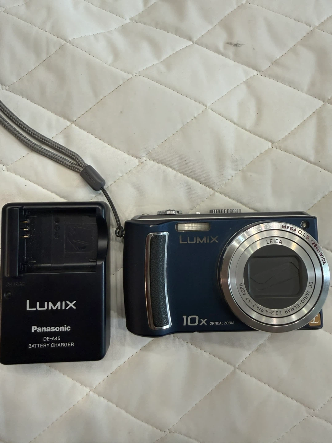 Panasonic Lumix DMC-TZ5 Digital Camera with Battery Charger