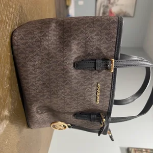Michael Kors Jet Set Travel Tote Bag