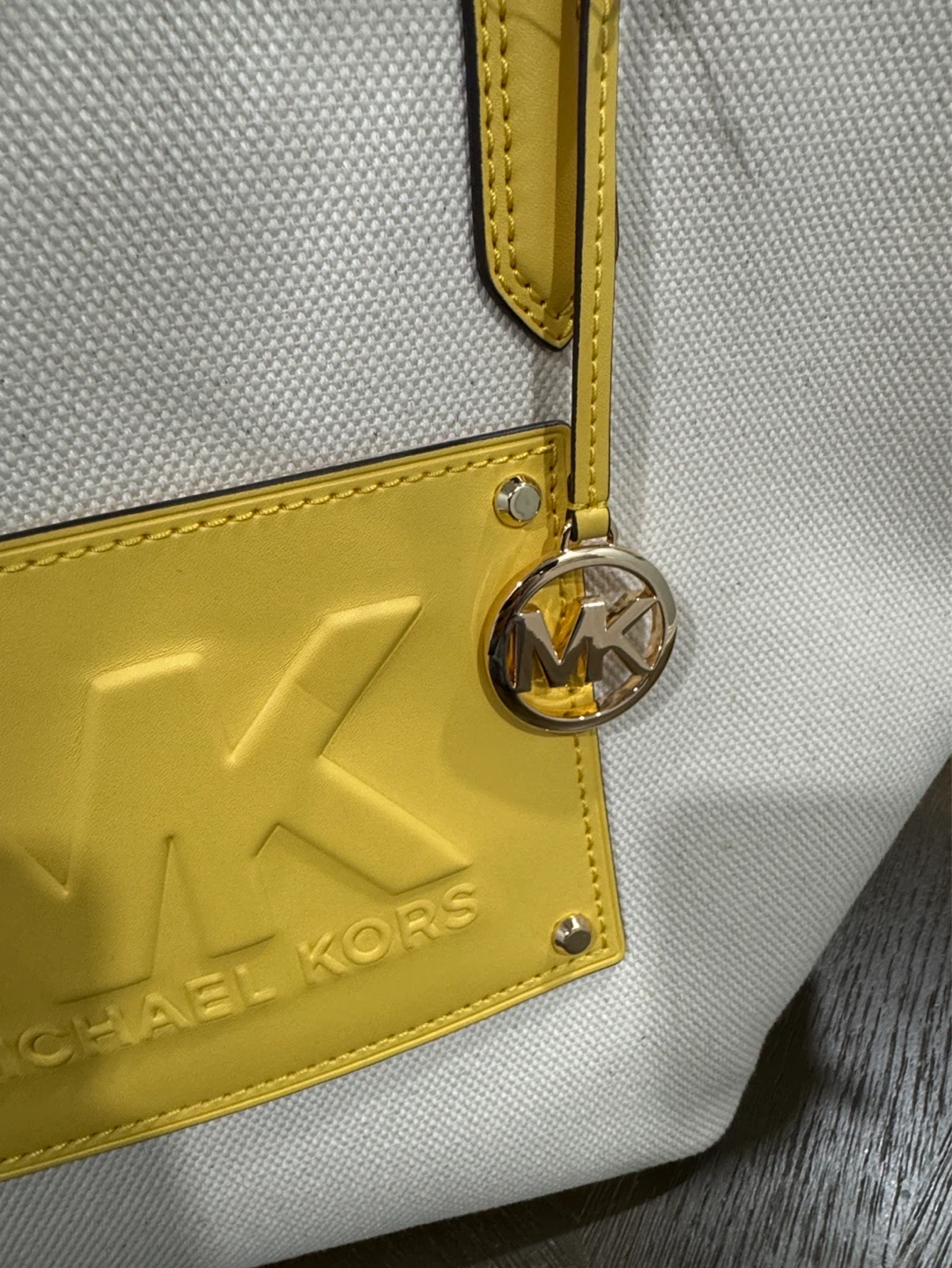 Michael Kors Kimber Large Tote Bag - Daffodil - photo 2