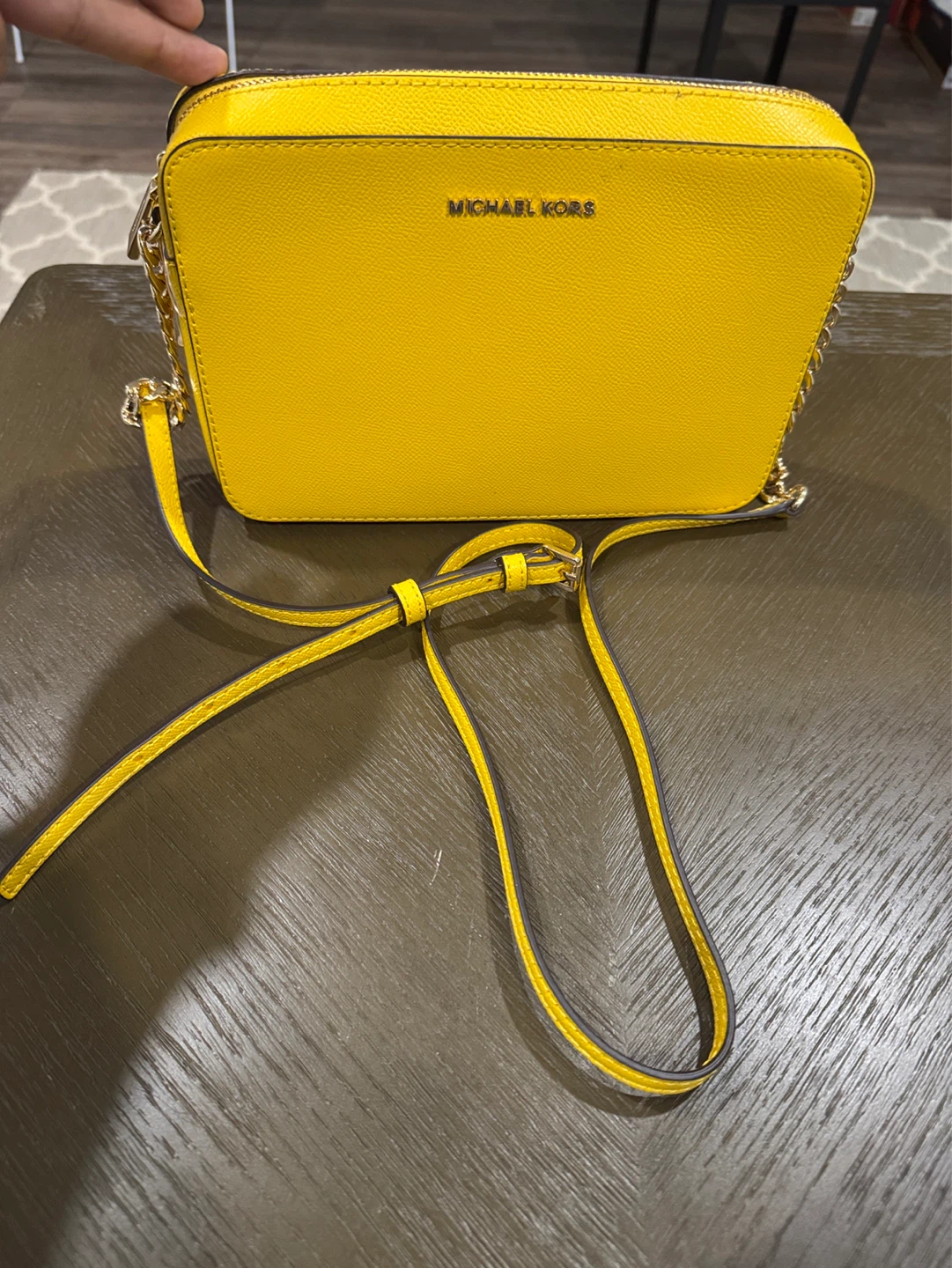 Michael Kors Jet Set Leather LG EW Crossbody Bag - Sunflower