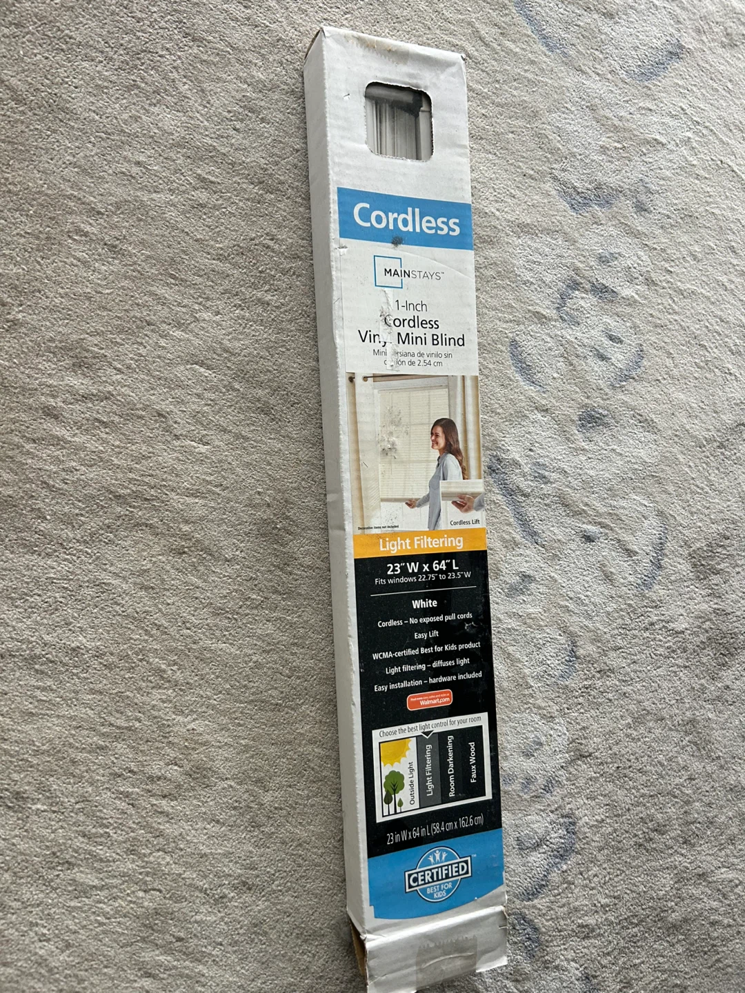 Cordless mini slat blinds