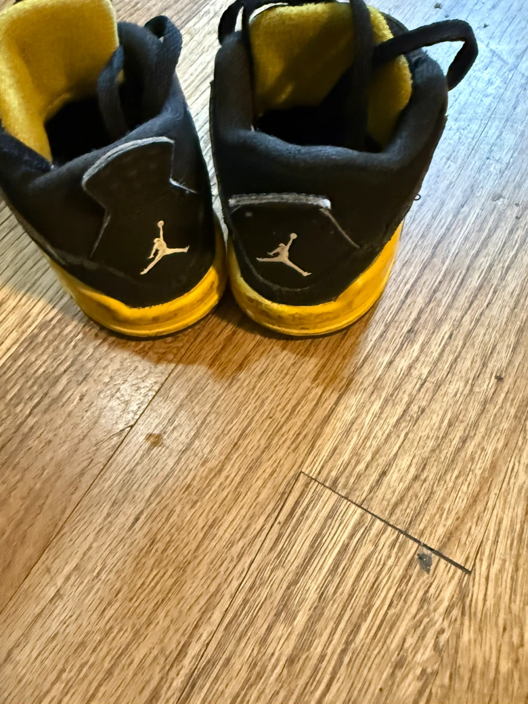 Jordan 4 Toddler Shoes Black Yellow - photo 3