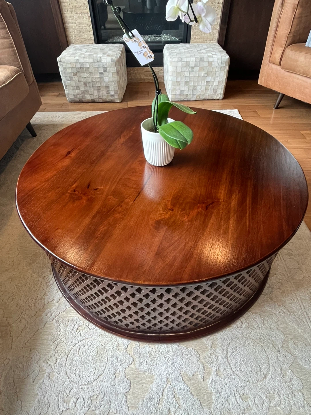 Round Wood Coffee Table - photo 2