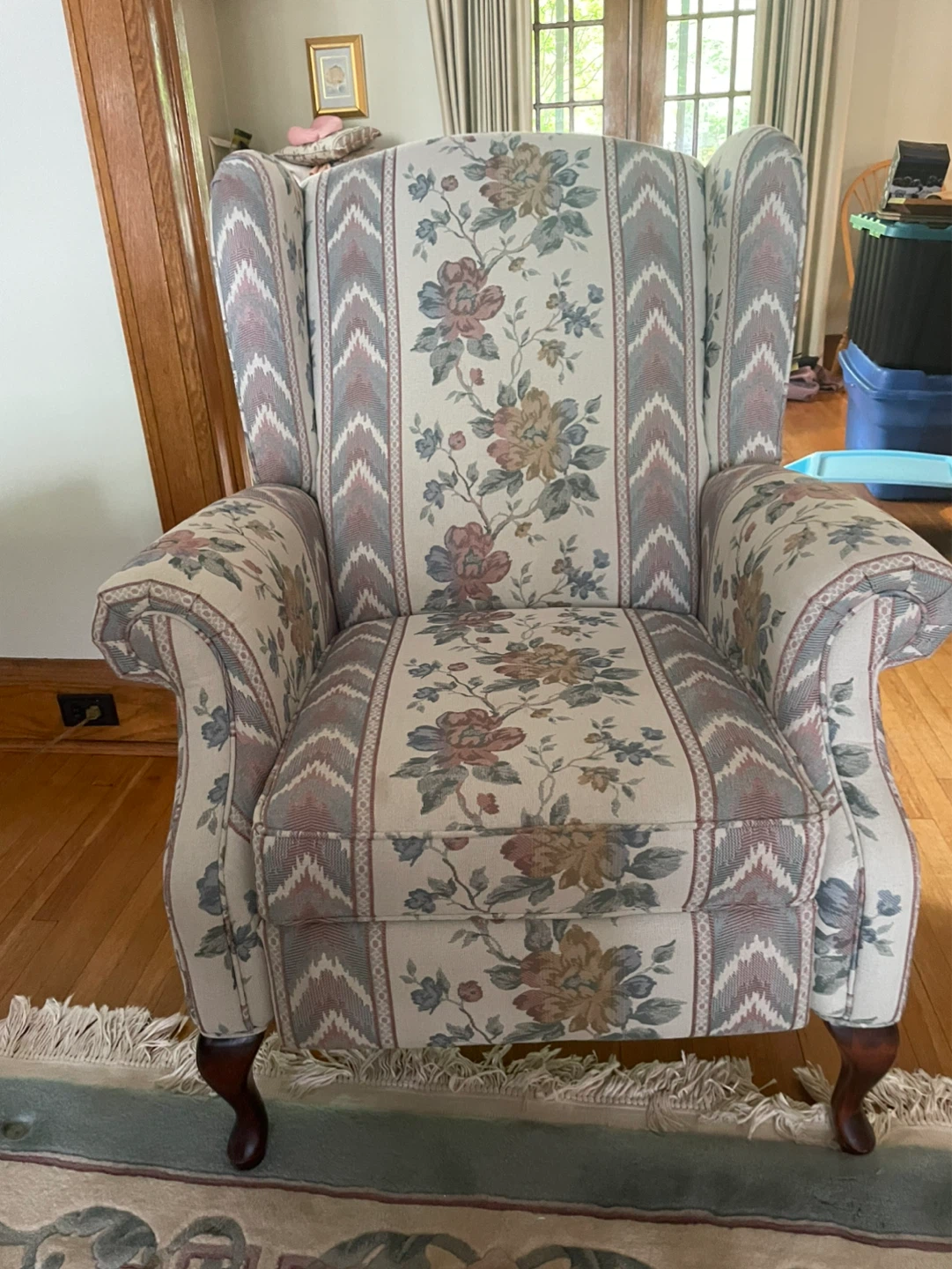 Floral Wingback Recliner with Ottoman - photo 2