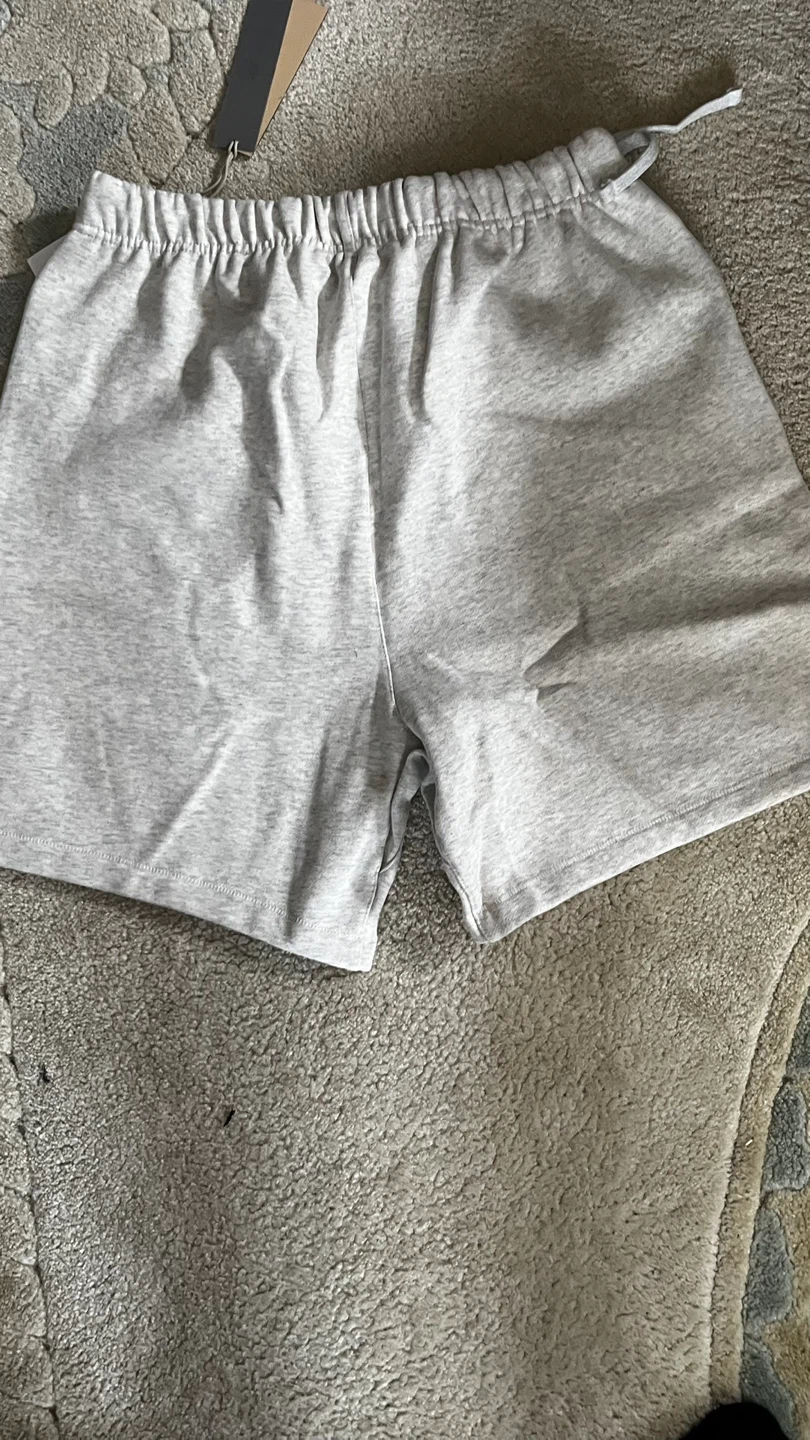 ESSENTIALS Fear of God Grey Sweat Shorts Size L - photo 3
