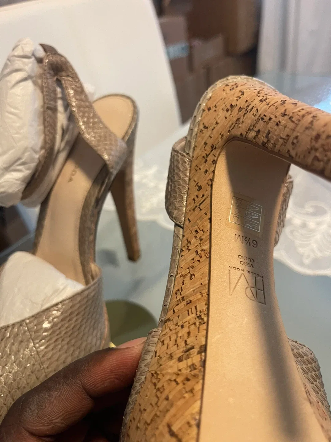 Pelle Moda Cork Platform Heels Size 6.5M - photo 5