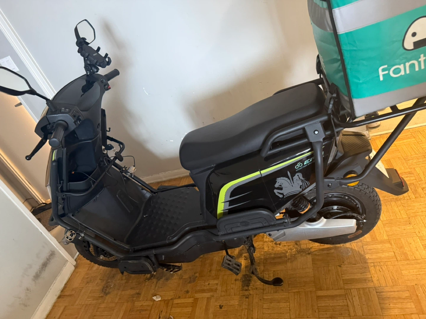 Black & Green Electric Scooter - photo 4