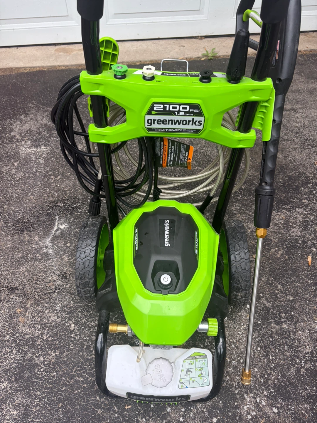 GREENWORKS 2100 PSI PRESSURE WASHER