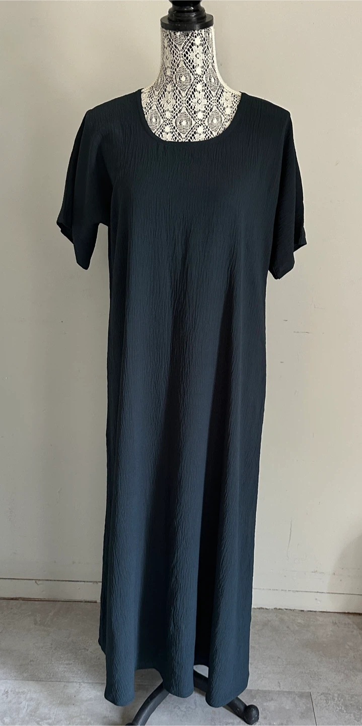 Women's Short Sleeve Dress - $35 - New