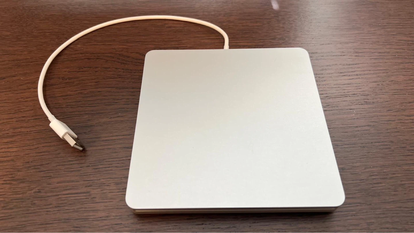 Apple MD564LL/A USB SuperDrive model A1379