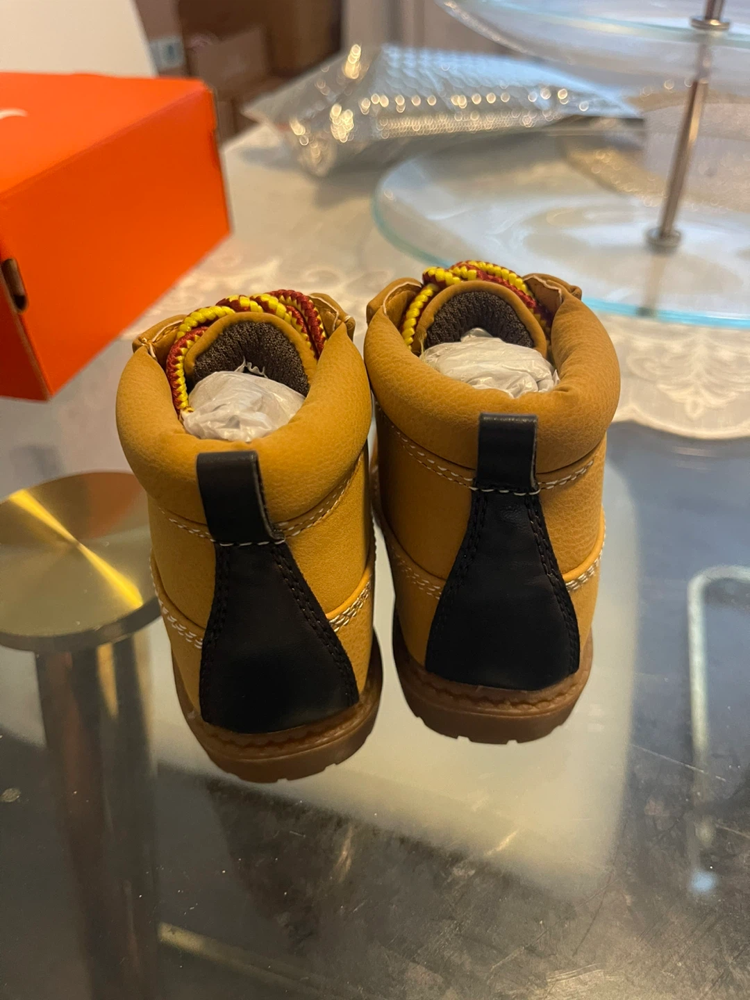Mountain Creek Toddler Boots Size 4 - photo 3