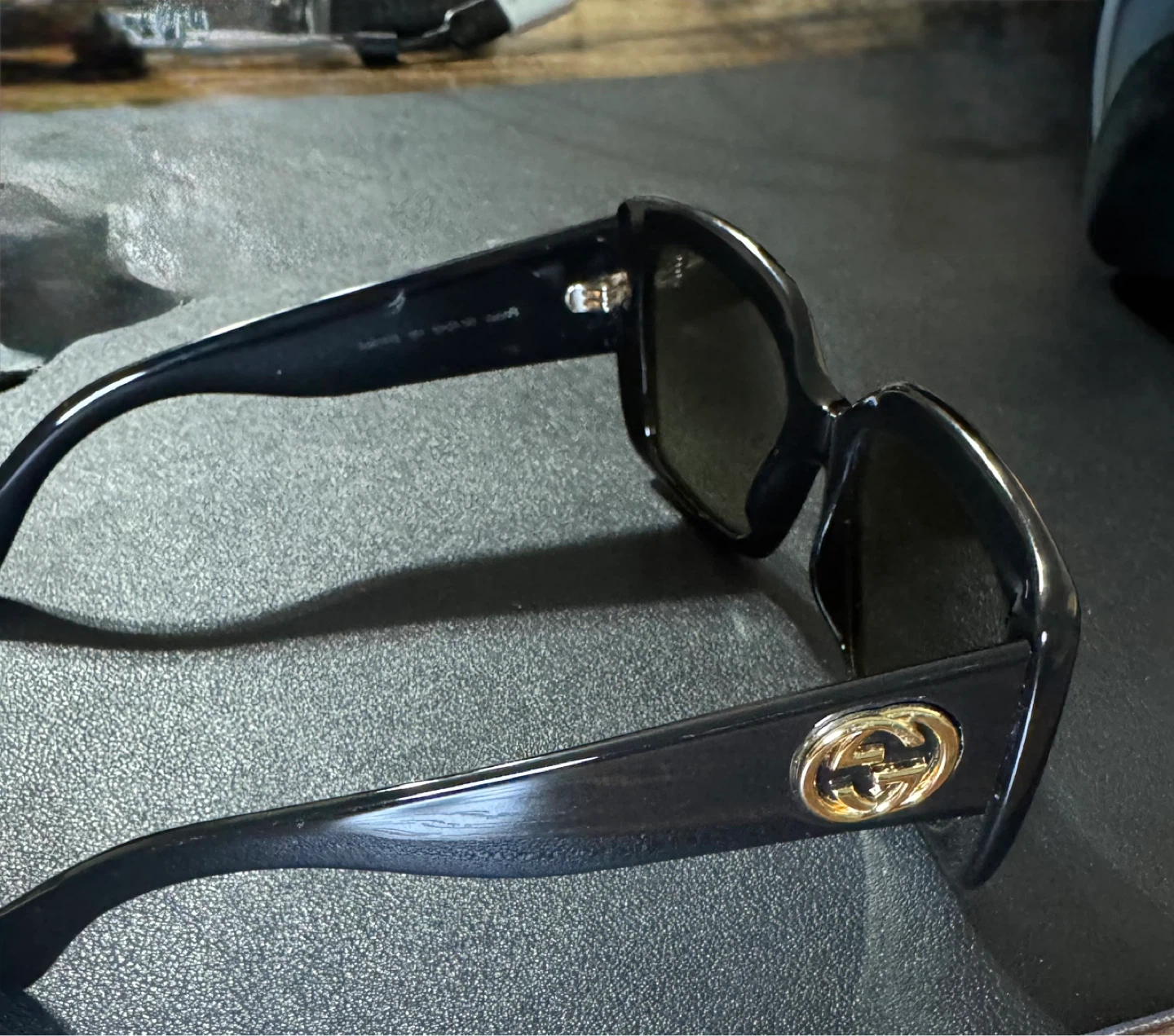 Gucci Women’s Oversize sunglasses - photo 4