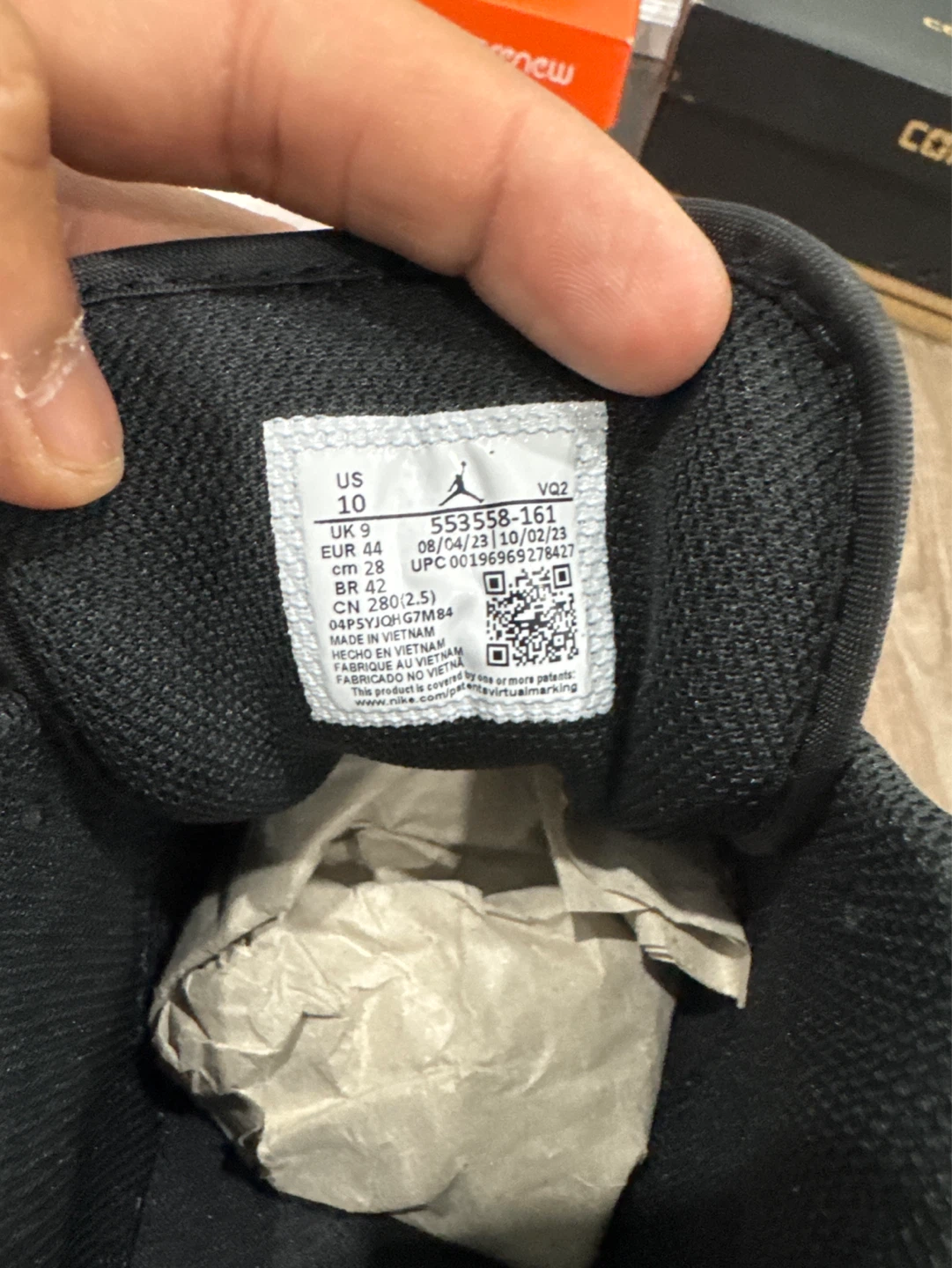 Air Jordan 1 Low SE Sneakers - Size 10 - photo 2