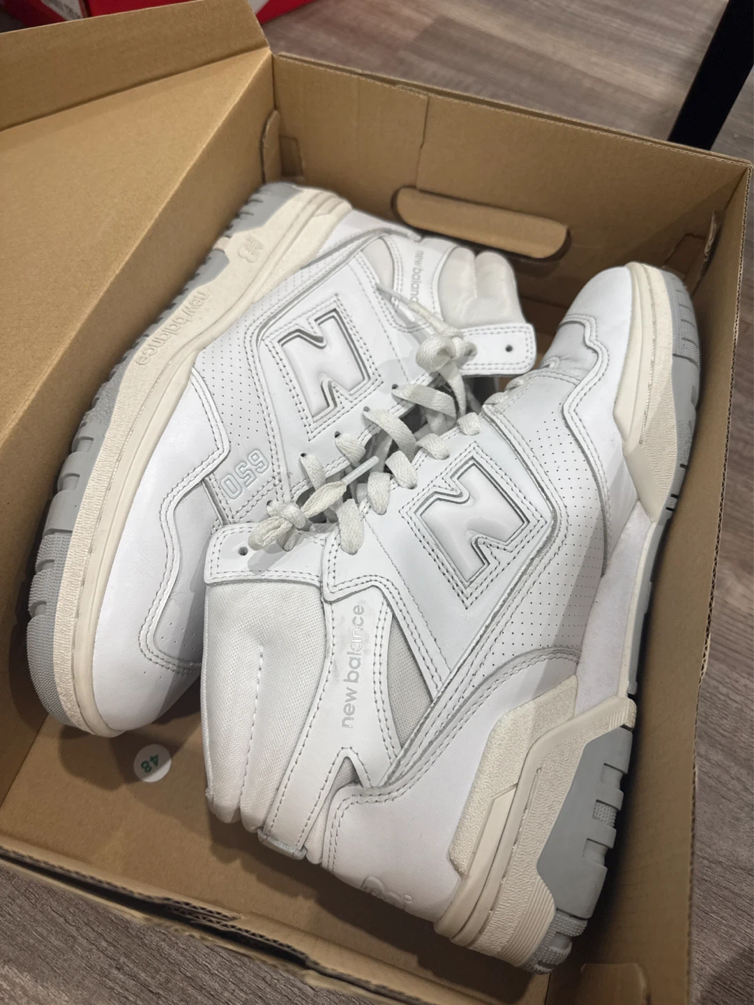 New Balance 650 Men's White Sneakers Size 10
