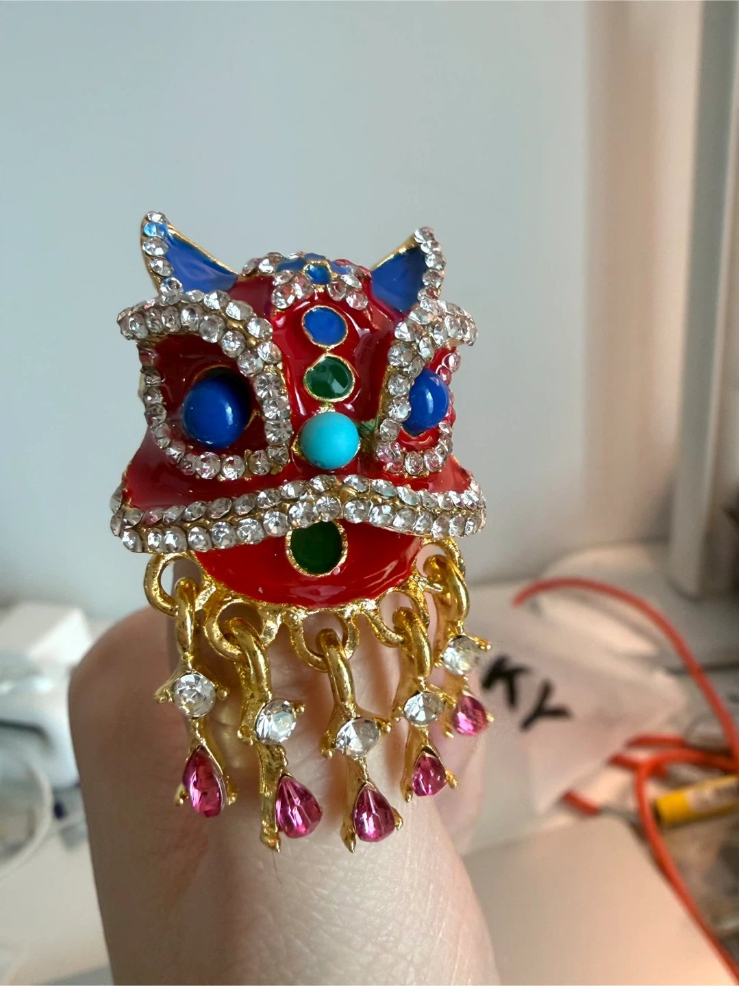 Lion Dance Brooch with Rhinestones - photo 4