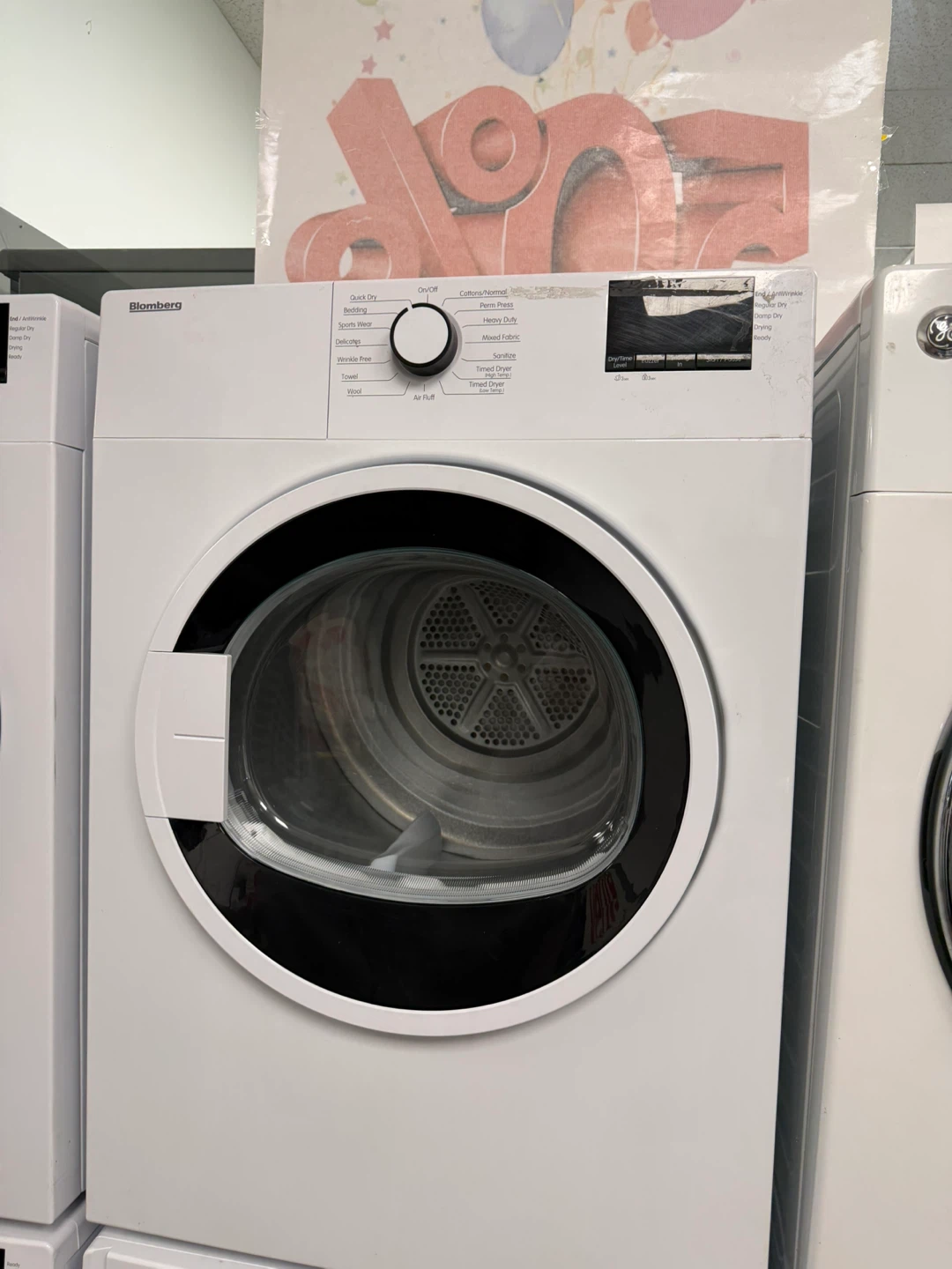 Blomberg Electric Washer & Dryer - photo 4