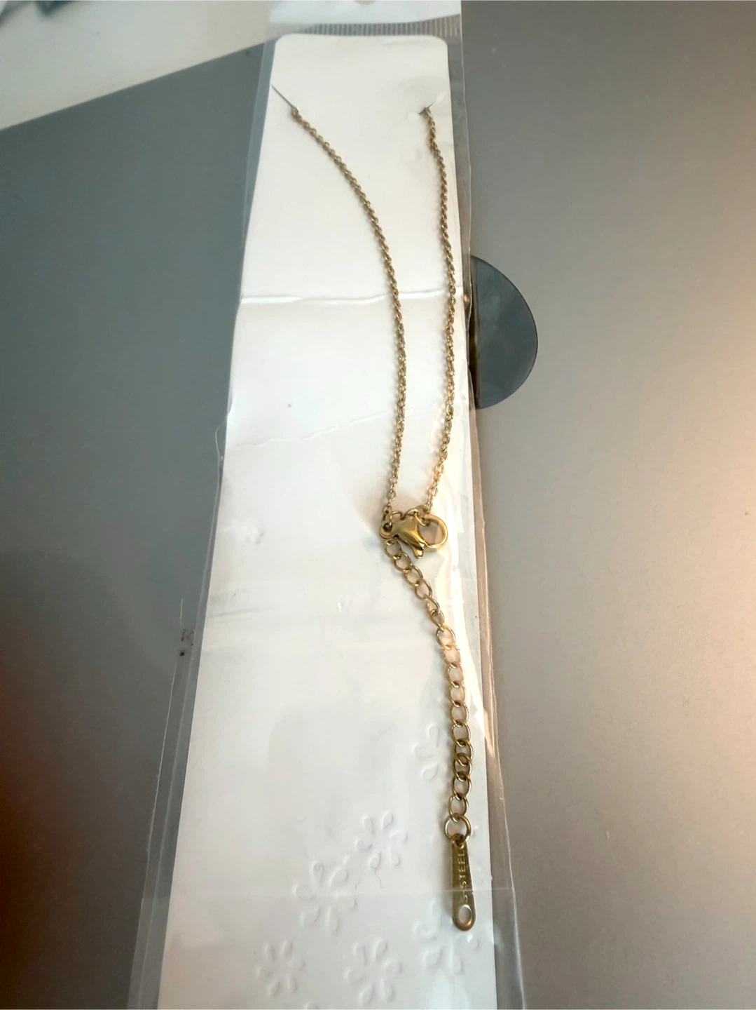 Gold-tone Pendant Necklace - photo 4