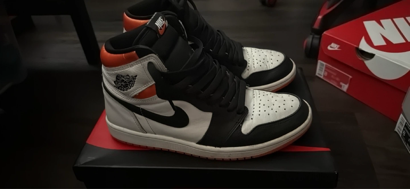 Jordan 1 Retro High OG - photo 2