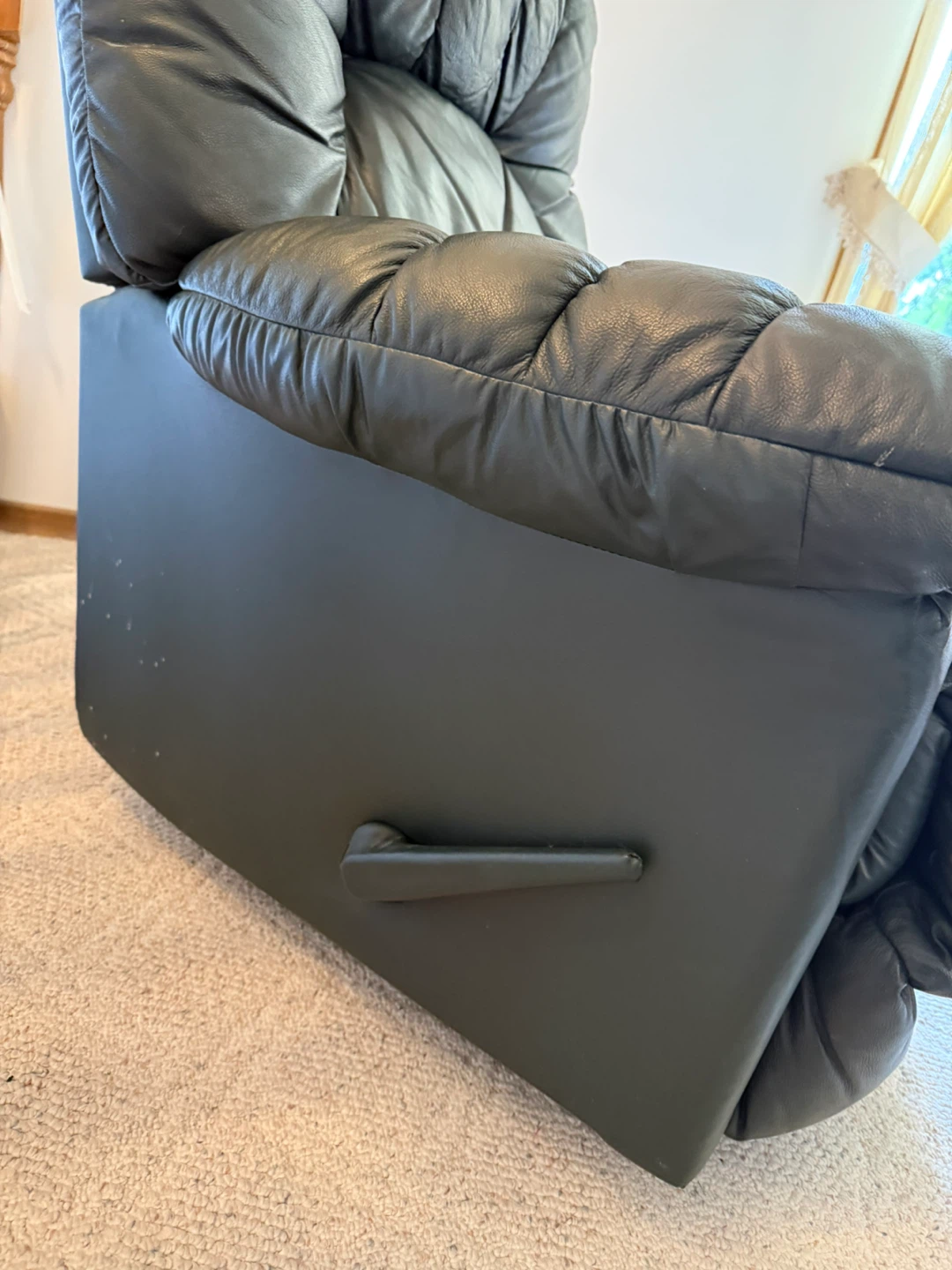 Black Leather Recliner Chair - photo 3