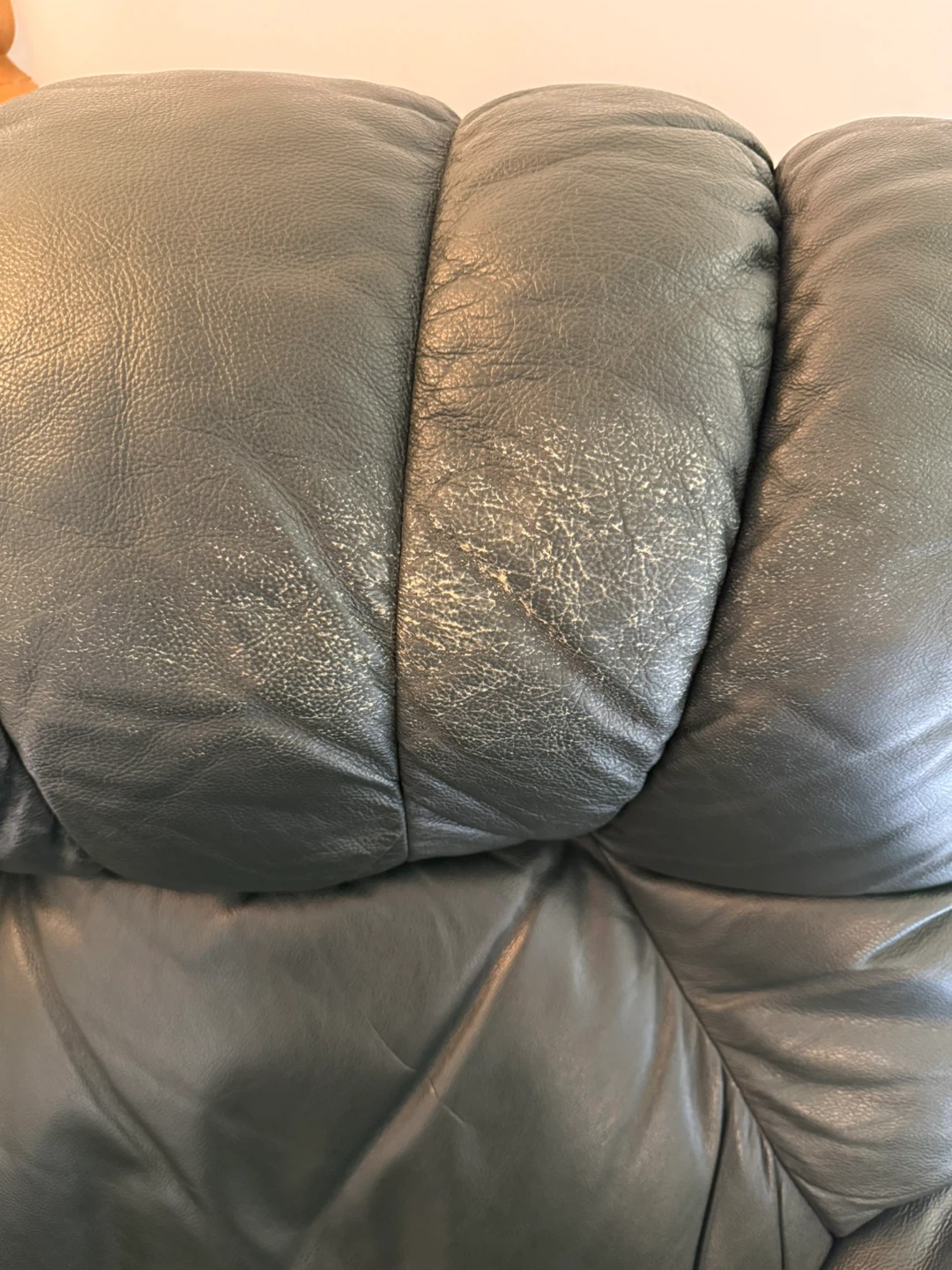 Black Leather Recliner Chair - photo 4