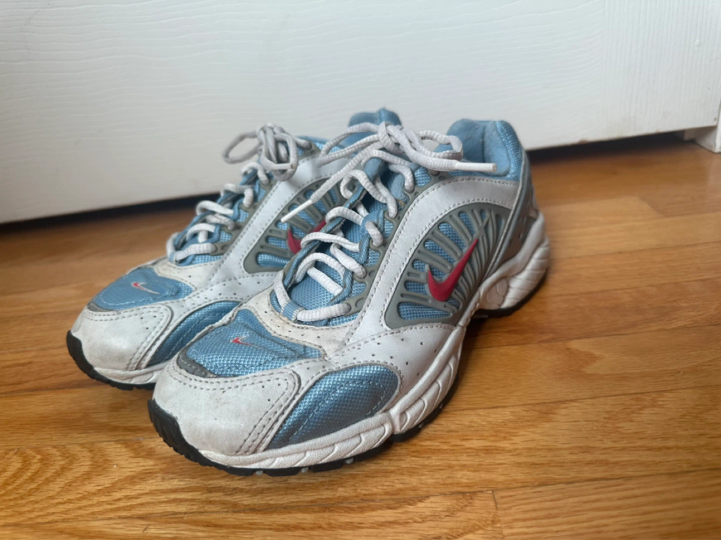 Vintage Nike Running Shoes-Size 7 M