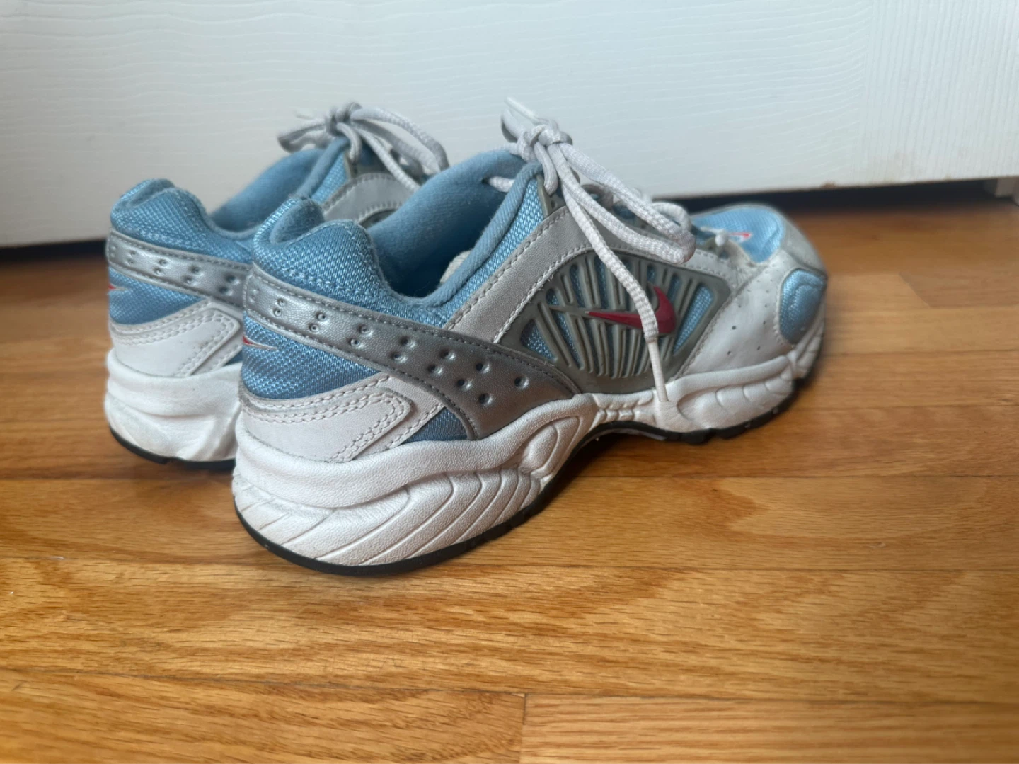 Vintage Nike Running Shoes-Size 7 M - photo 2