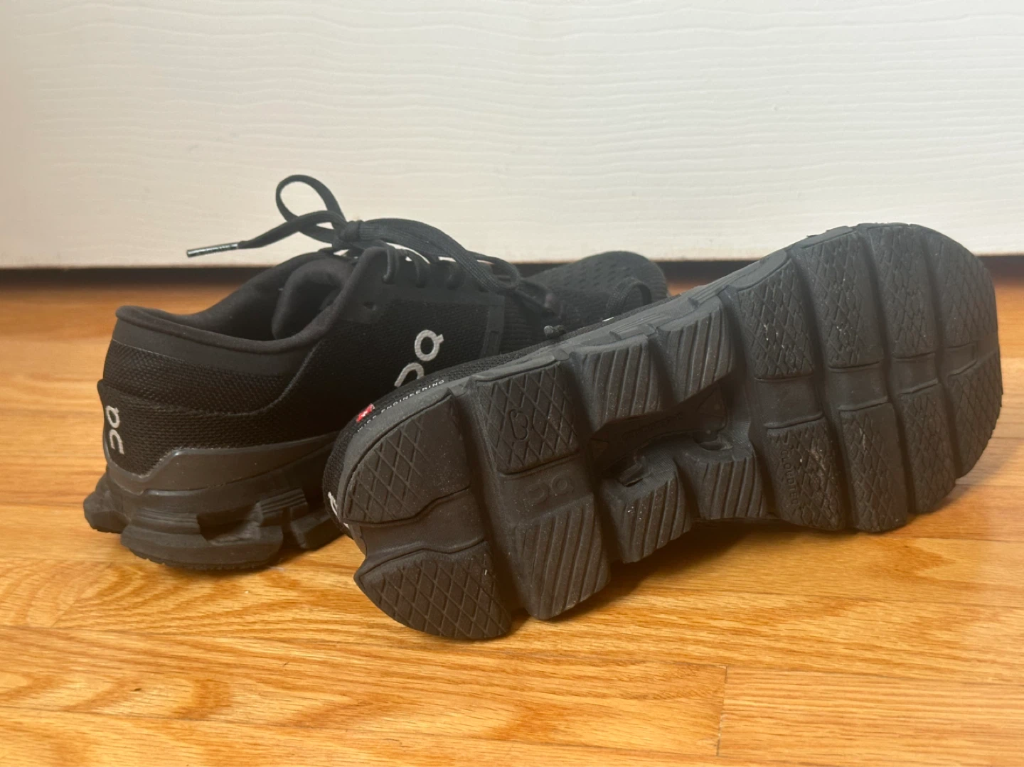 ON Cloud Running Shoes Black-Size 8 - photo 3