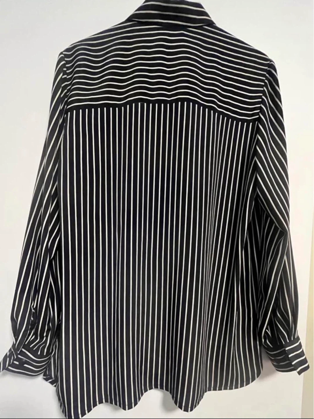 Bianca Nygard Navy & White Striped Button-Up Blouse Size 10 - photo 3