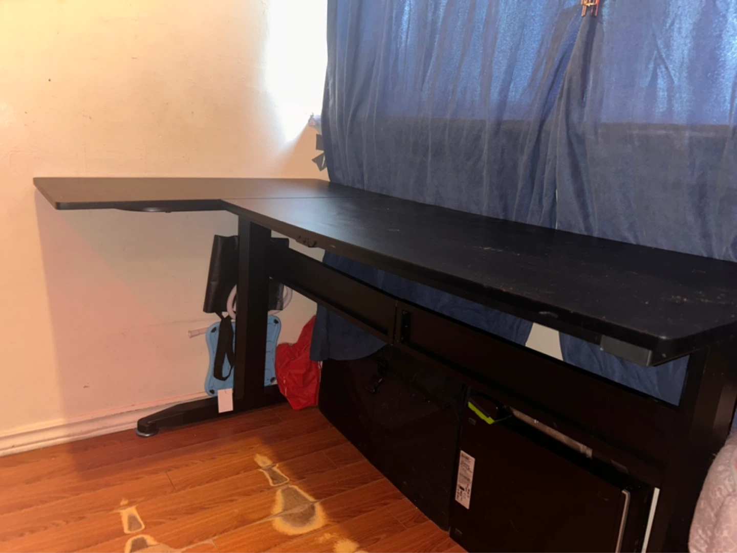 Black L-Shaped Desk - photo 2