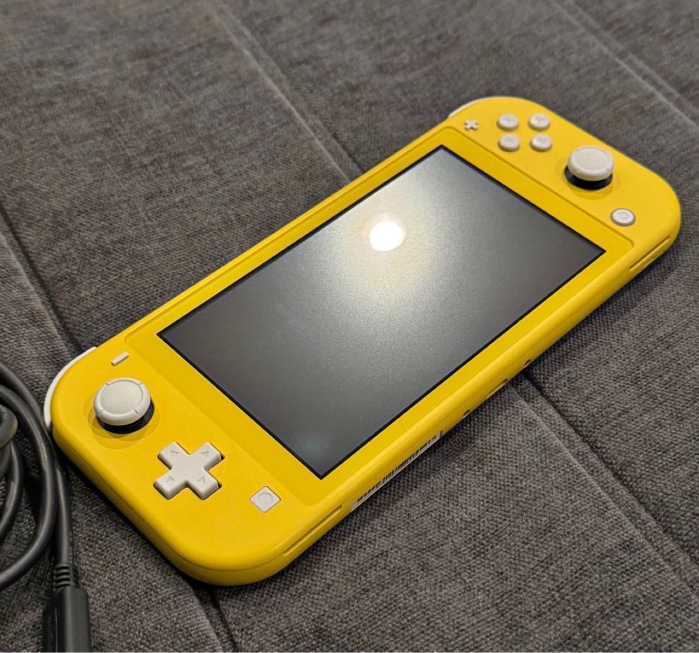 Nintendo Switch Lite Yellow - photo 4