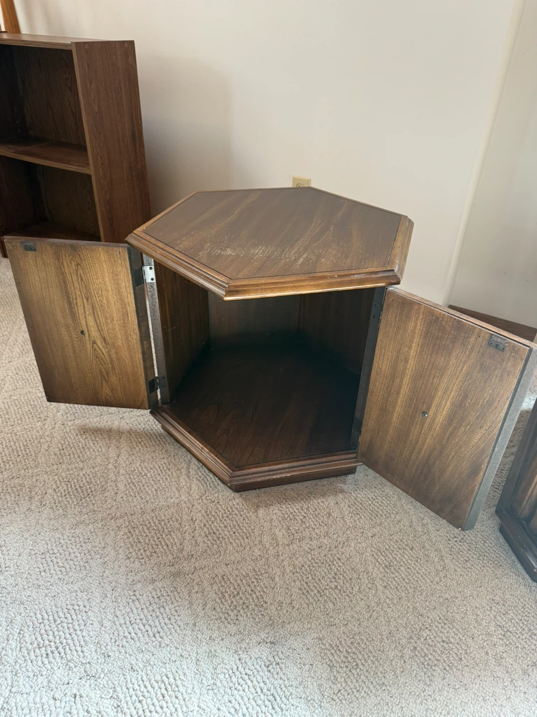 Vintage coffee table with 2 Hexagonal End Table with Storage - photo 5