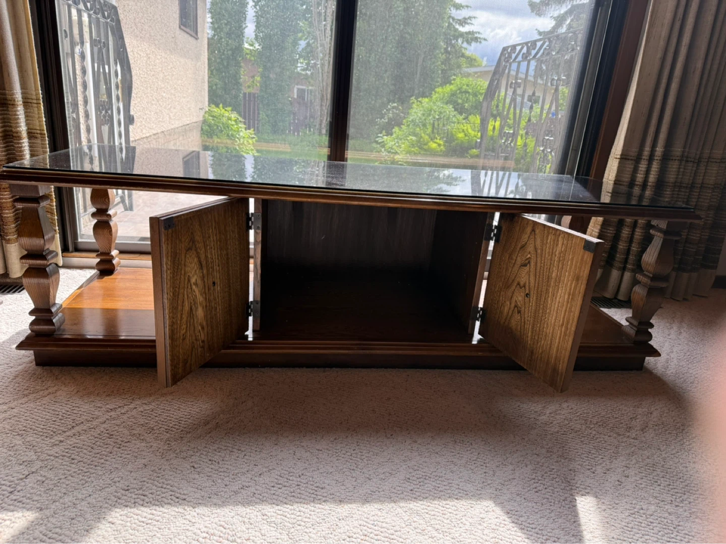 Vintage coffee table with 2 Hexagonal End Table with Storage - photo 2