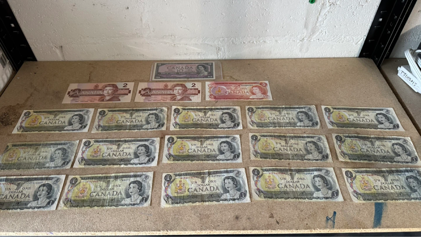 Assorted Old Canadian Currency