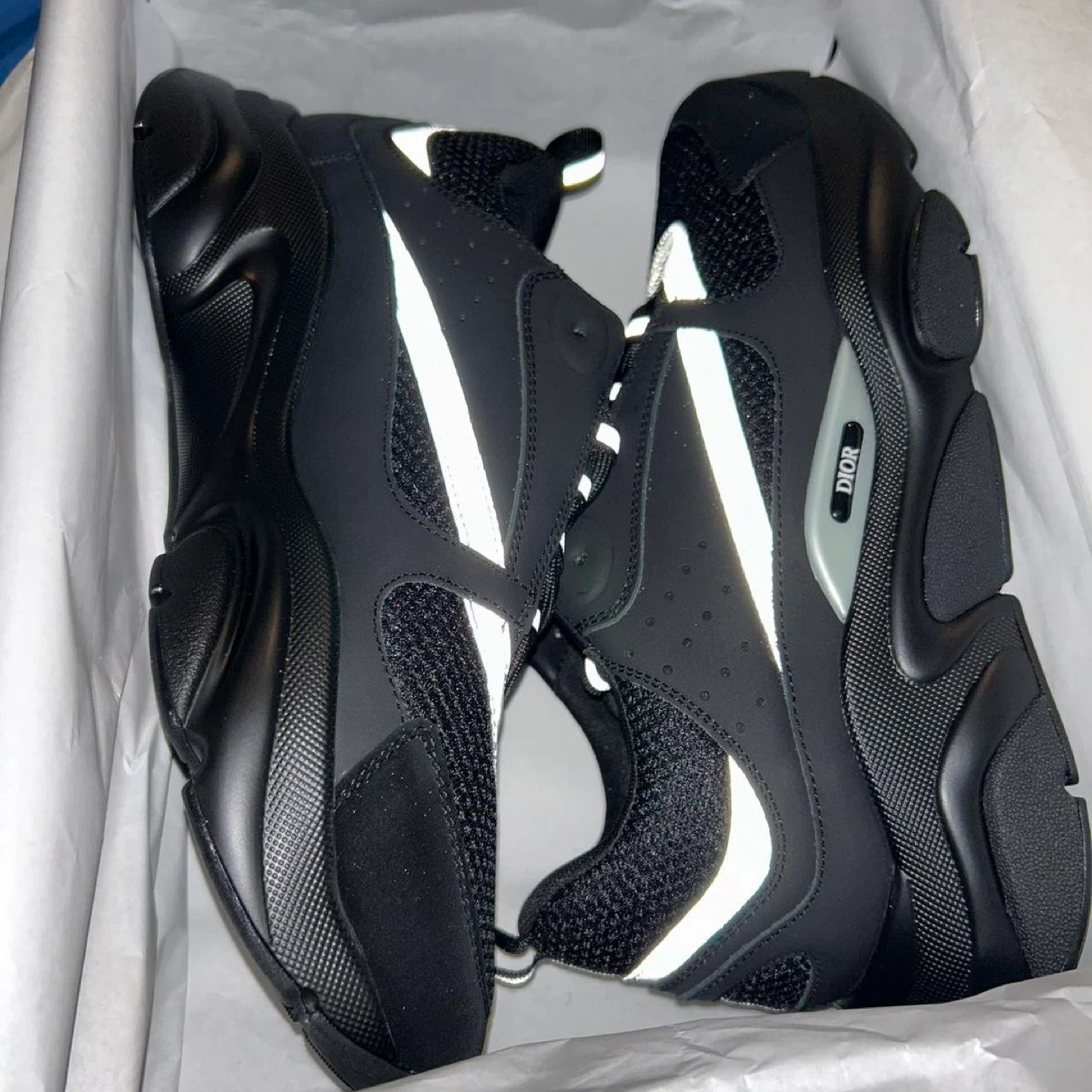 BRAND NEW DIOR B22s | Size 10 - photo 2