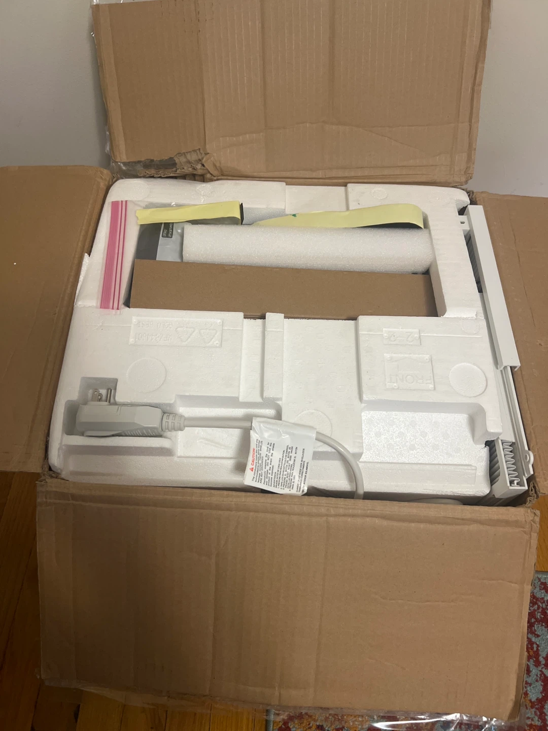 LG 5,000 BTU Room Air Conditioner LW5016 - photo 3
