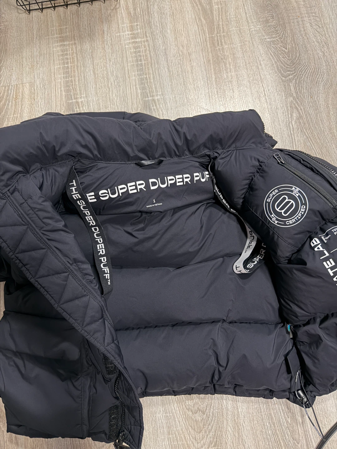 Aritzia The Super Duper Puff Black Puffer Jacket - photo 2