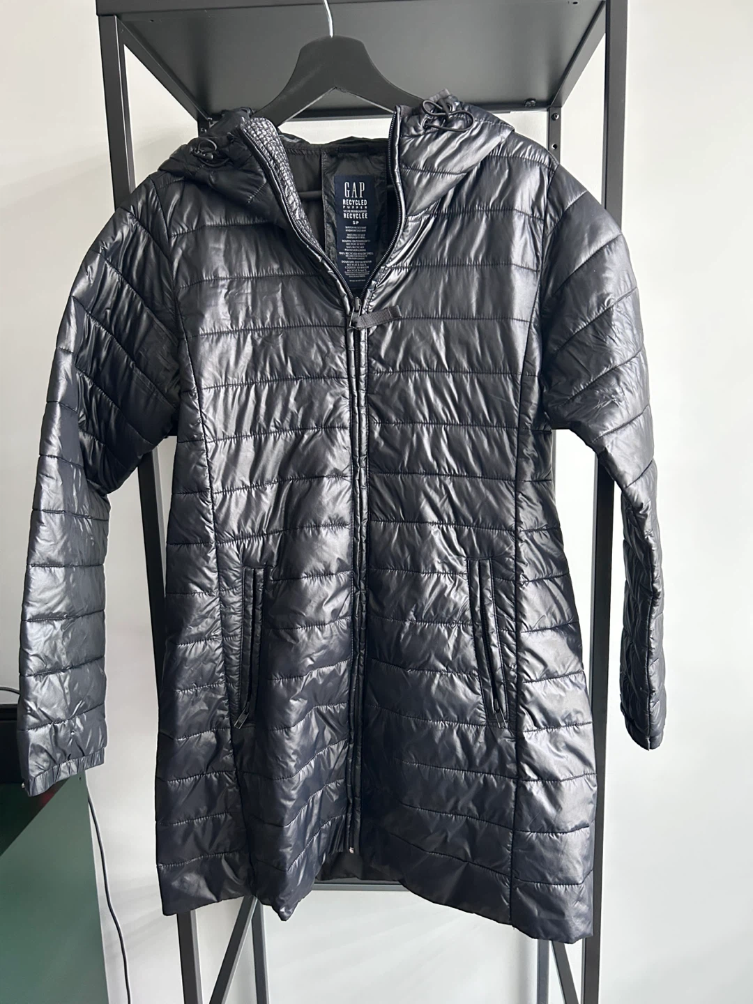 GAP Recycled Puffer Jacket Size Small