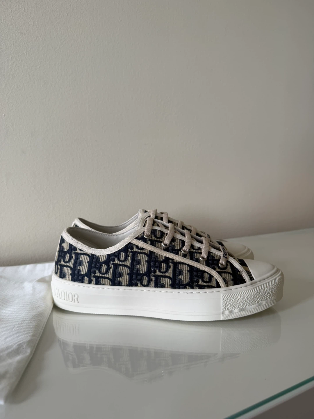 Women sneakers