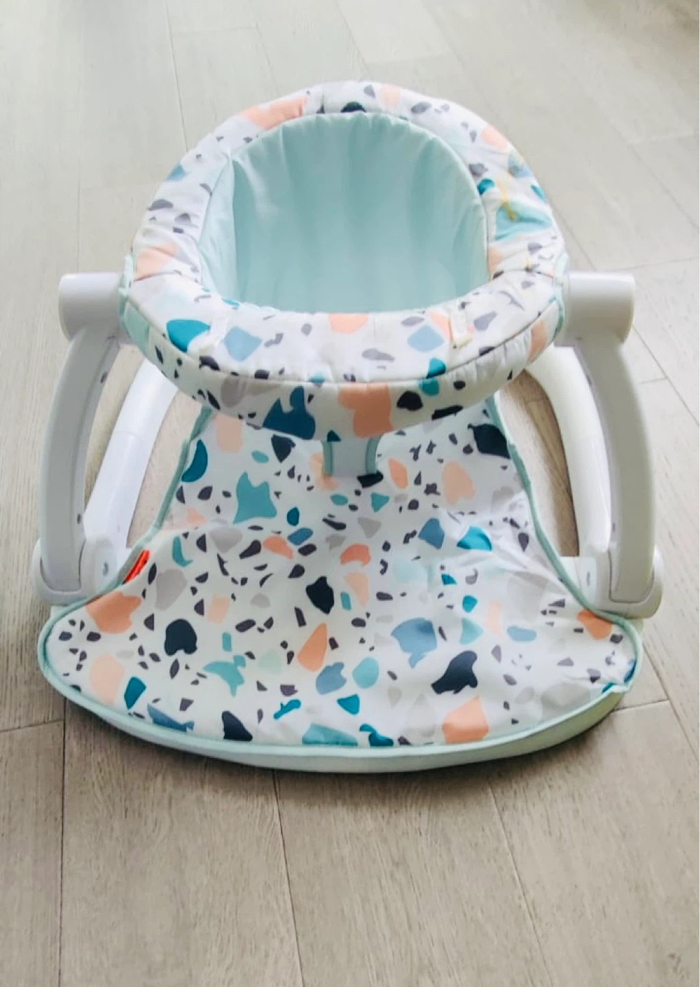 Fisher-Price Sit- Me-Up chair Floor Level Baby Seat