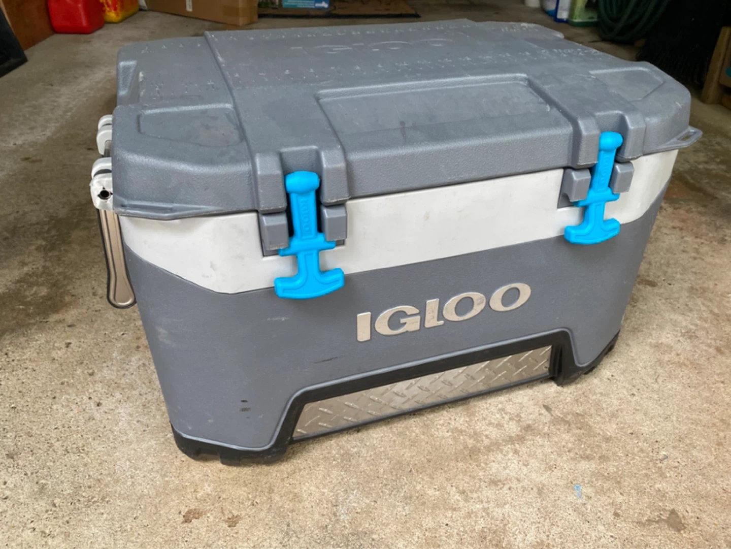Igloo Cooler